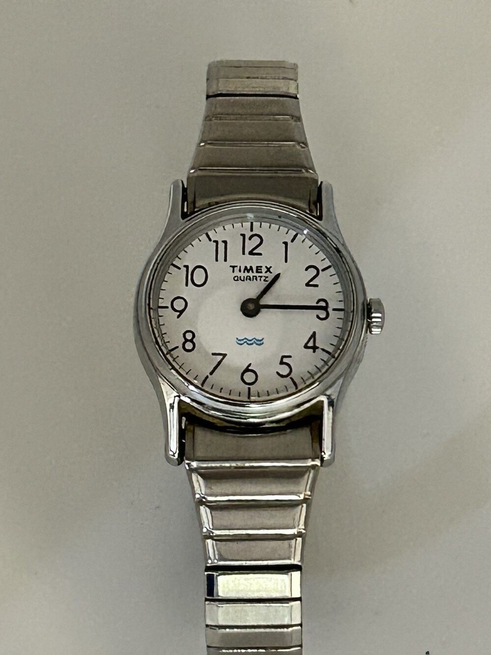 Vintage Timex Women’s Quartz Watch